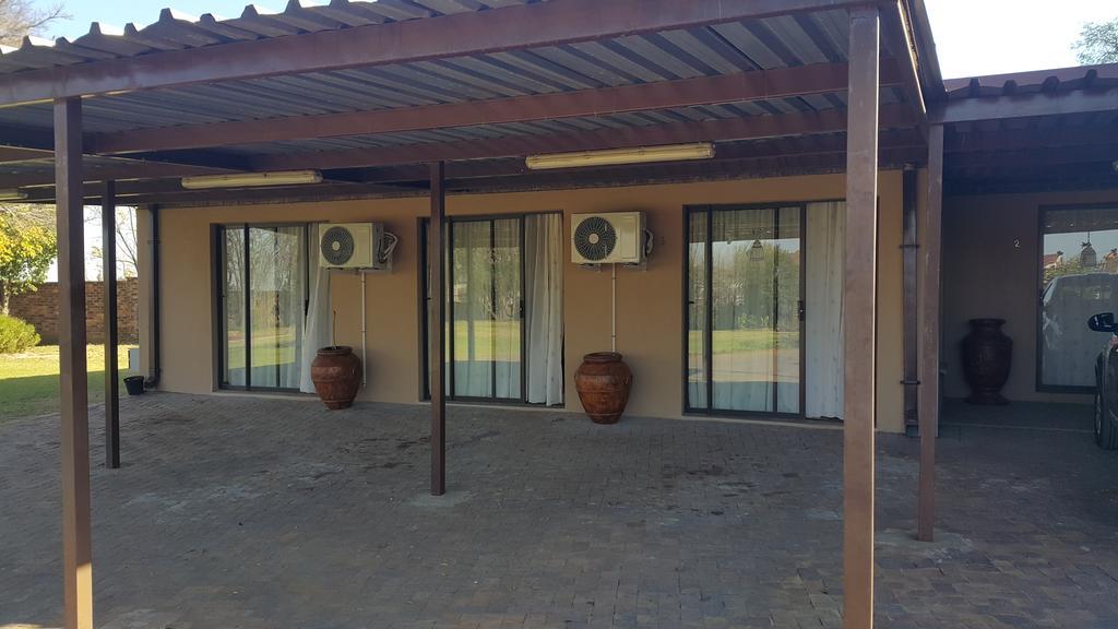 Korundum Lodge Vereeniging Exterior foto